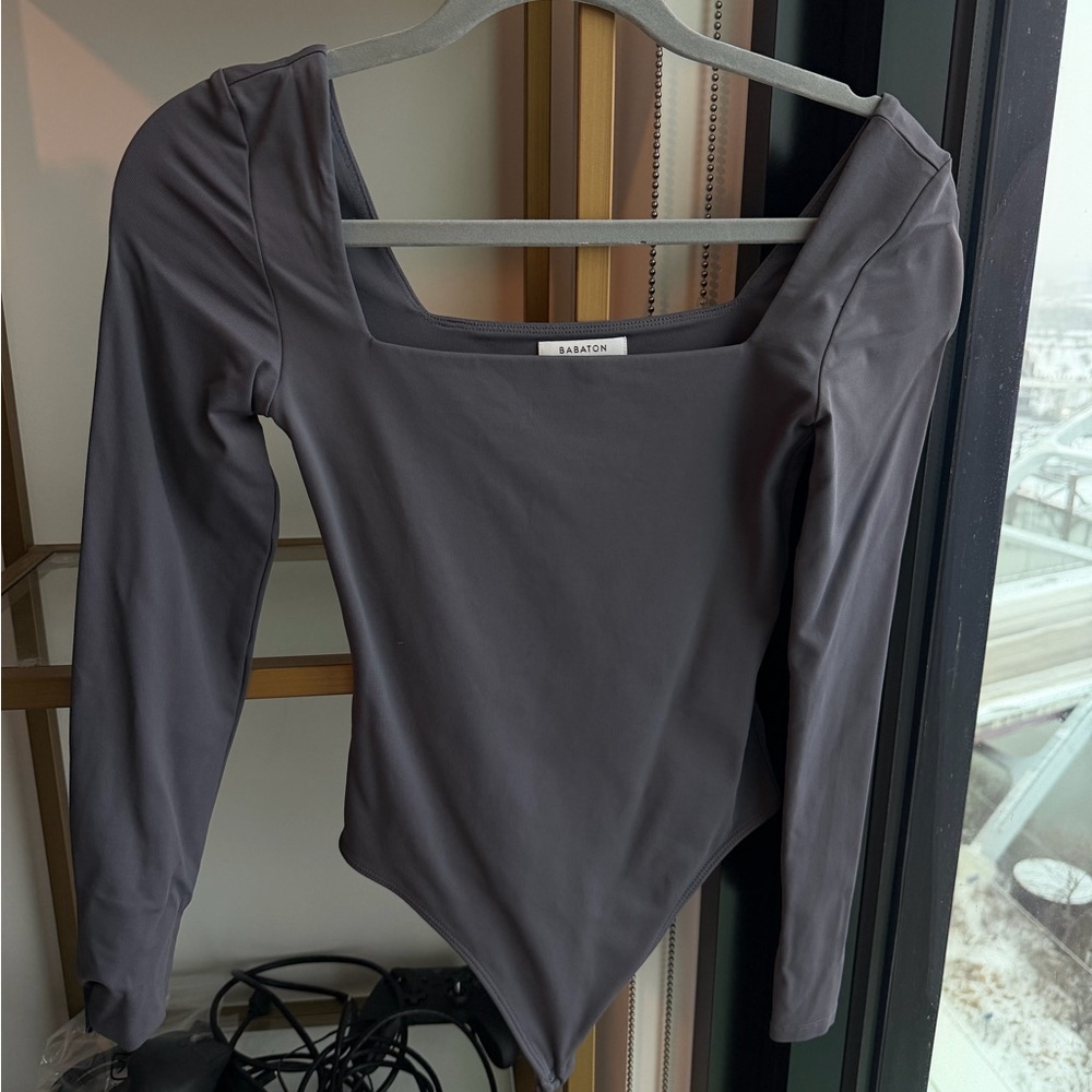 Aritzia Babaton Contour Long Sleeve Bodysuit S